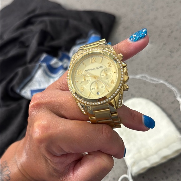 Michael Kors Gold-Tone Watch with Crystal Detailing - Picture 4 of 4